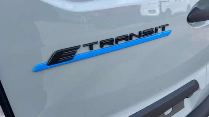Ford Transit Courier E-Transit Courier 100kW 43kWh Trend Van Auto - Image 37